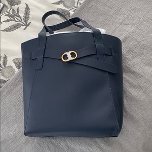 tory burch navy leather purse
